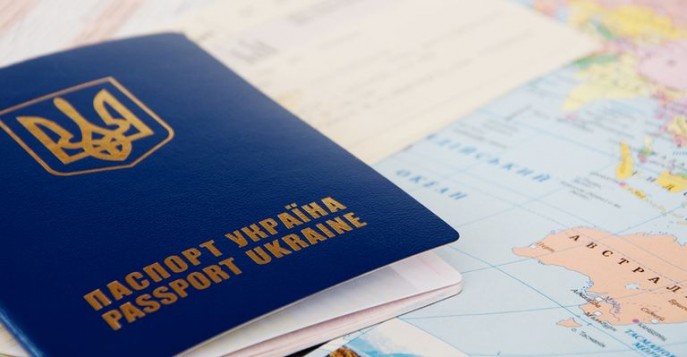 Черга на виготовлення закордонних паспортів досягла 150 тис., – ДМС