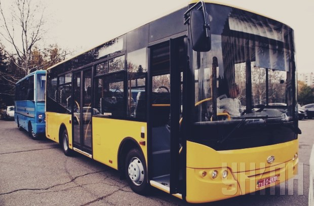 Антимонопольний комітет рекомендує обґрунтувати ціни на проїзд в автобусах і маршрутках