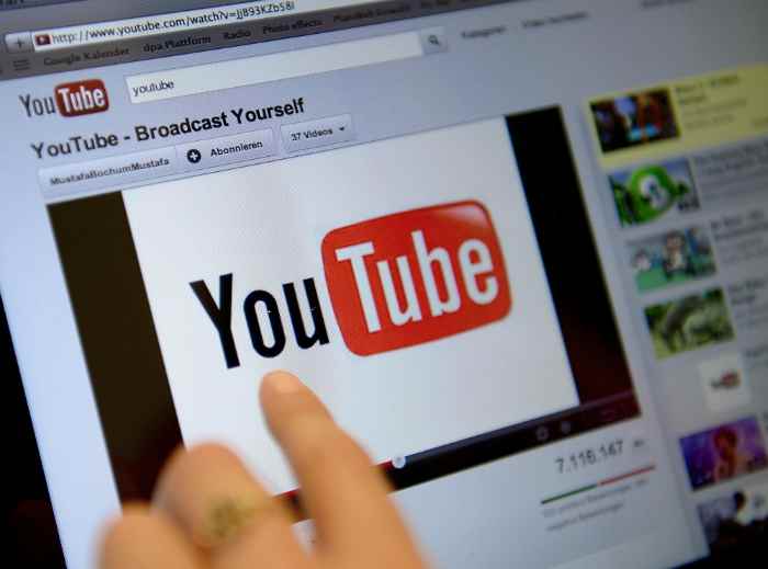 YouTube запропонує купувати товари через рекламу в роликах