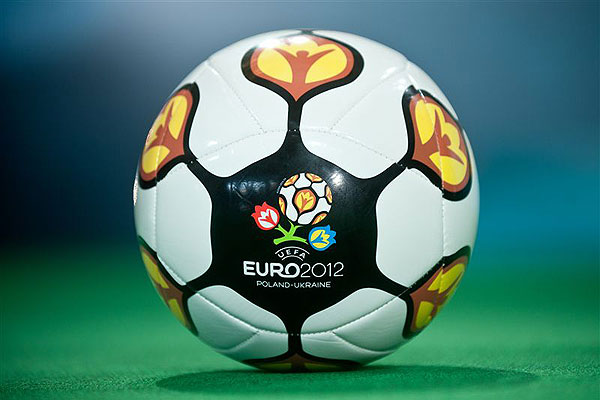 Україна й досі фінансує чемпіонат з футболу Євро-2012