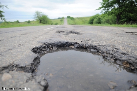 Увага водіям! ТОП-10 найгірших доріг України (ФОТО, ВІДЕО)