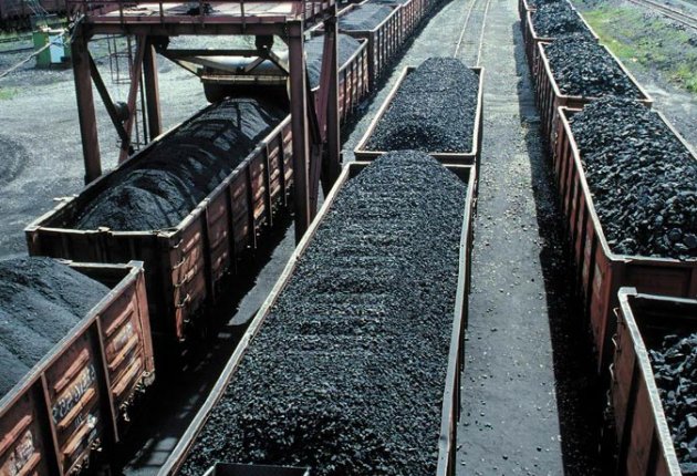 ДТЕК Ахметова відновив постачання вугілля із зони АТО