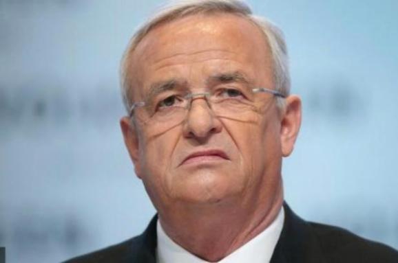 Глава Volkswagen пішов у відставку через скандал із забрудненням повітря