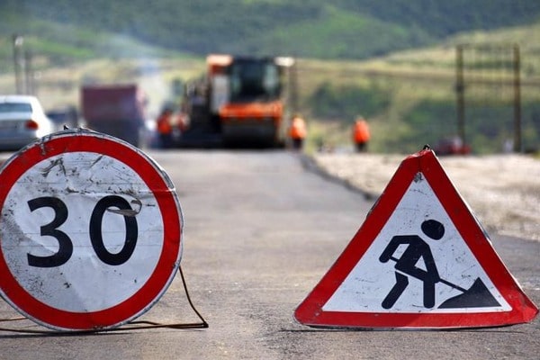 Мільйонні схеми: як чиновники наживаються на ремонті доріг