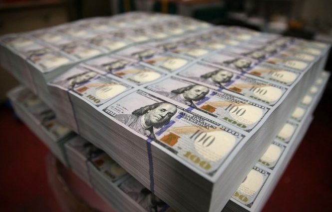 НБУ купив у банків 70 мільйонів доларів