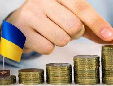 Українцям доведеться жити 15-20 років у чесній бідності, — Портников