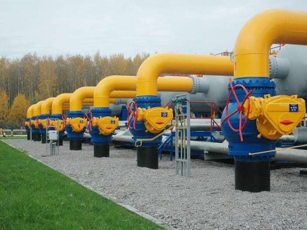 Україна потроху почала отримувати газ через Угорщину