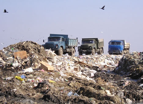 До серпня Київ завалять 5 тис. тонн львівського сміття