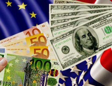 Курс долара в Україні повернувся до зростання, а євро – завмер