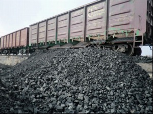 Донбаське вугілля продовжують постачати в Україну