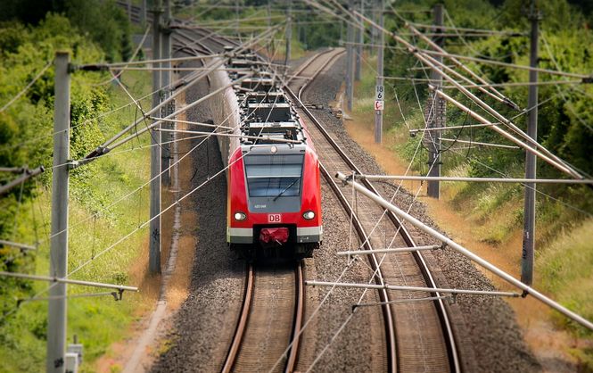 Укрзалізниця не дорахувалася понад 200 млн гривень за перевезення пільговиків