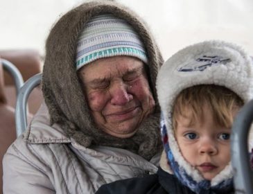 Хто і чому перестане отримувати українську пенсію