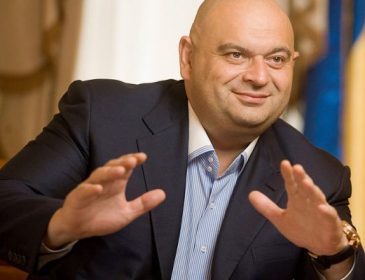 Суд зобов’язав ГПУ зняти з розшуку екс-міністра Злочевського