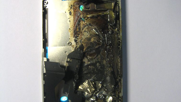 Володар нового iPhone 7 повідомив про вибух смартфона – ЗМІ