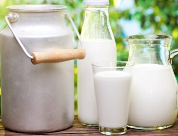 Де в Україні найдорожче молоко