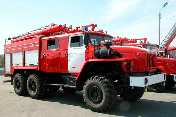 Створено найбільший пожежний автомобіль у світі