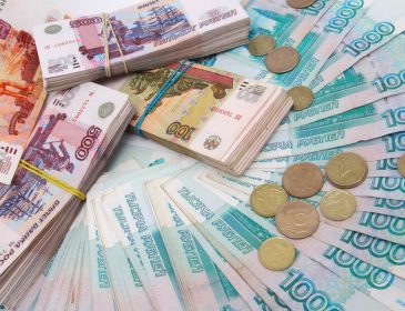 В Україну хлинули російські гроші