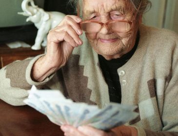 Мінімальну пенсію підвищили на 120 гривень