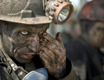 Пенсії шахтарів зростуть на 351 гривню