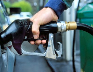 Експерти зробили невтішний прогноз щодо цін на бензин