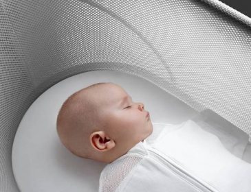 Дизайнери представили «розумне» дитяче ліжечко, яке не дасть дитині прокинутися від шуму
