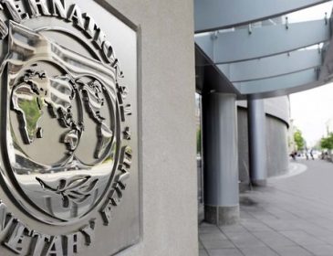 Україна попросила у МВФ зміни графіка надходження кредитних траншів