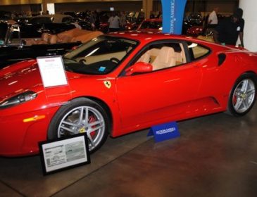 У США на аукціоні продали колишній Ferrari Трампа