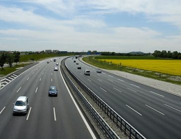 В Україні хочуть побудувати нову швидкісну трасу
