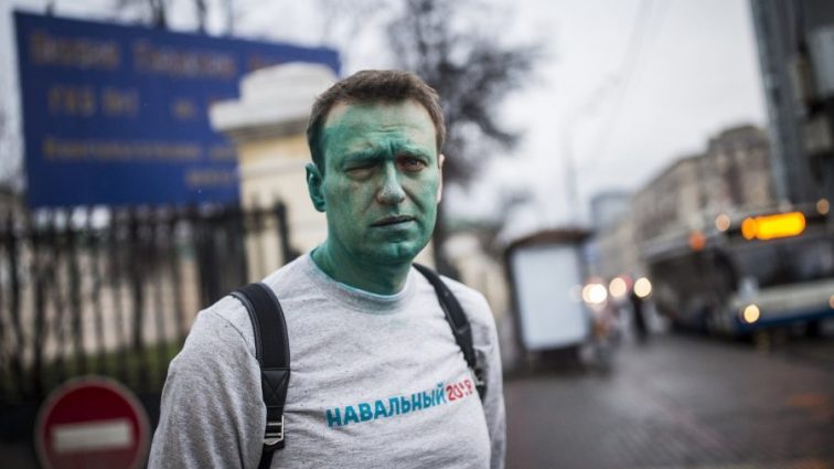 Політолог пояснив, чим Навальний та Гиркін корисні для України
