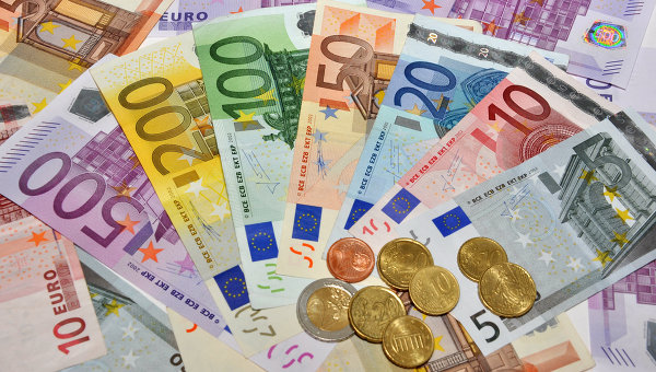 Євро сягнув найвищого показника в курсах Нацбанку за останній рік