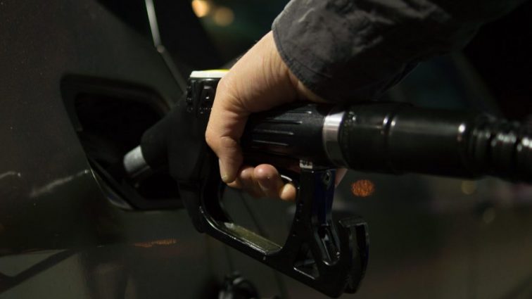 Експерти розповіли, як зміниться вартість бензину