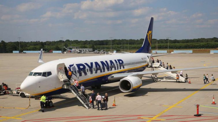 Лоукостер Ryanair попередив конкурентів про різке зниження тарифів