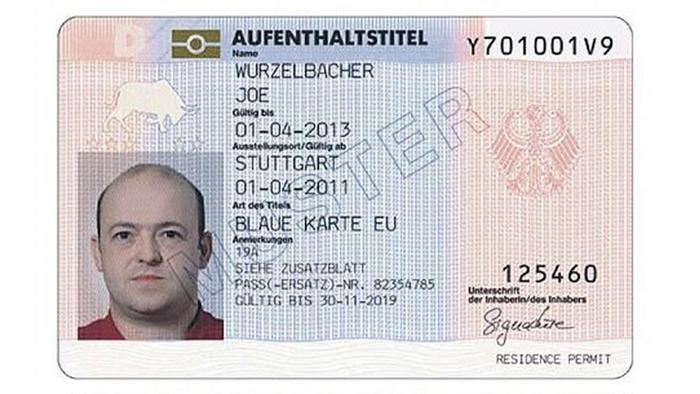 У Німеччині “блакитні картки” отримали вже майже дві тисячі українців
