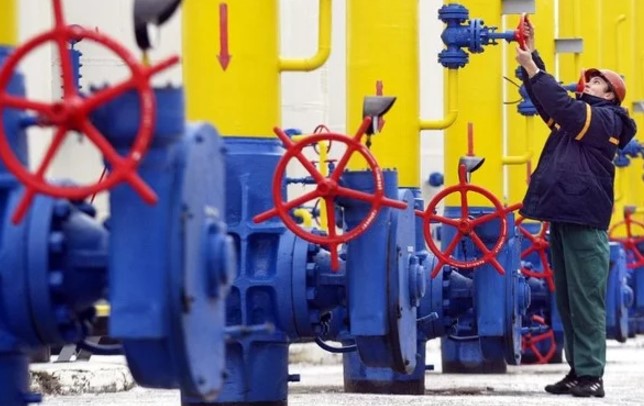Медведчук: США хоче переключити Україну на дорогий скраплений газ