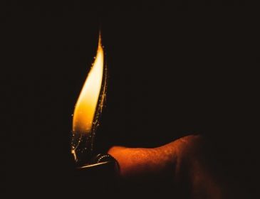 МЕРТ хоче заборонити торгівлю запальничками “нестандартного дизайну”
