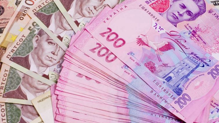 Кожен українець може отримати кілька тисяч гривень: Эксперти розповіли як та скільки