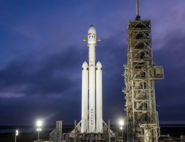 SpaceX планує запустити ракету Falcon Heavy 6 лютого