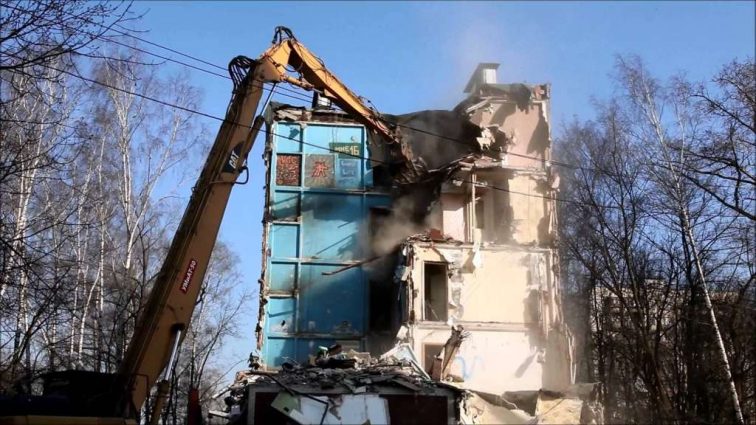 “Хрущовки” будуть зносити: В Україні ухвалили закон про реконструкцію житла. Що буде з мешканцями
