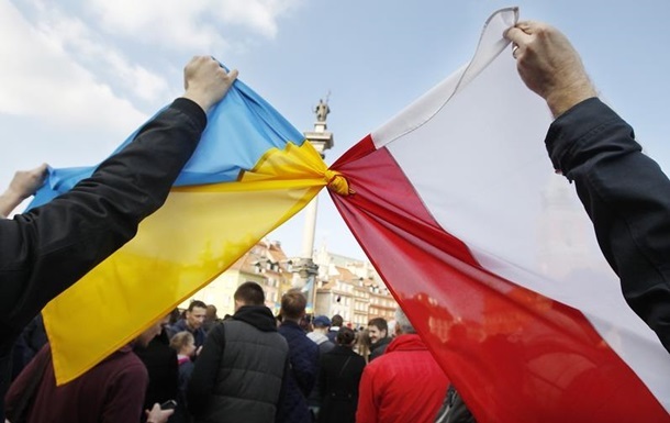 Полякам пригадали їхні злочини проти України, у відповідь на “антибандерівський закон”