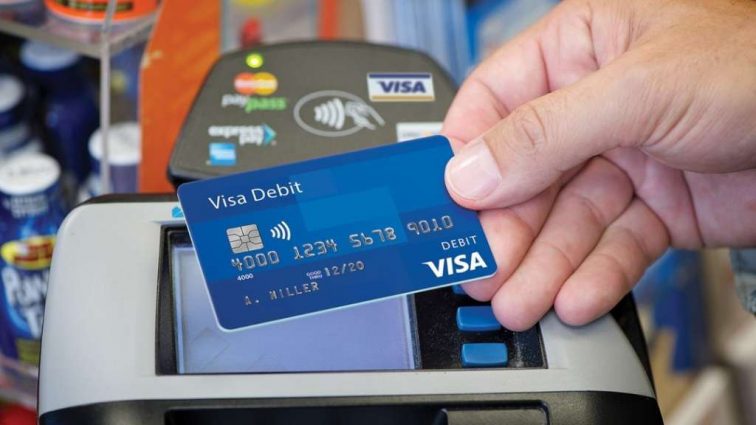 Один з банків більше не працюватиме з платіжними картками Visa