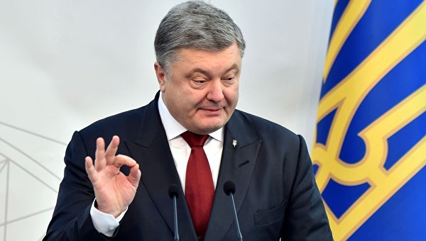 Порошенко розповів, як буде гривню рятувати