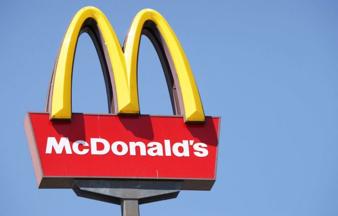 “Виходити нікуди не треба!”: McDonald’s відкриває новий сервіс в Україні
