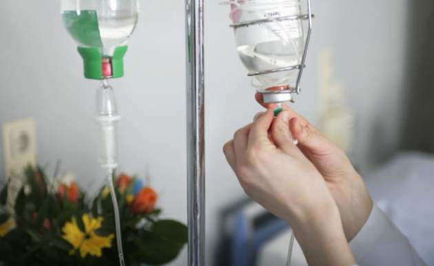 Медична реформа в дії: Медсестра відмовилась оглядати дитину з температурою 40