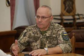 Хомчак прокоментував своє звільнення з посади головнокомандувача ЗСУ
