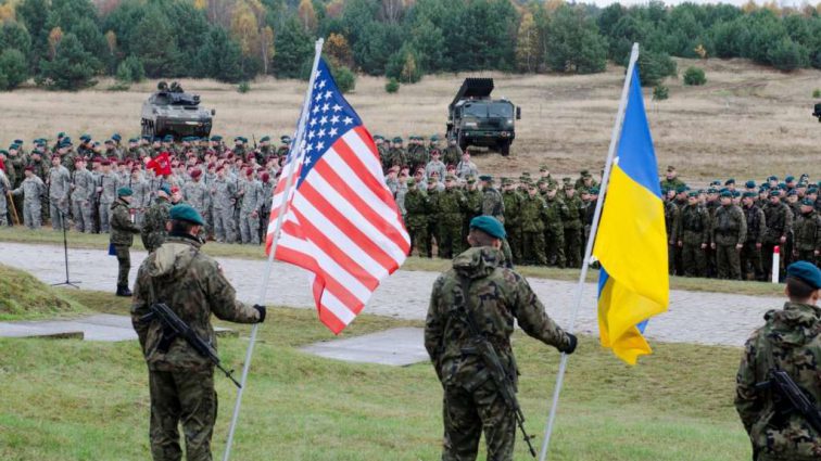 США готуються підтримати Україну у ймовірній війні з РФ